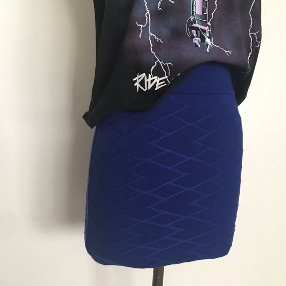 debut Dresses & Skirts - Diamond Pattern Mini Sweater Pencil Skirt